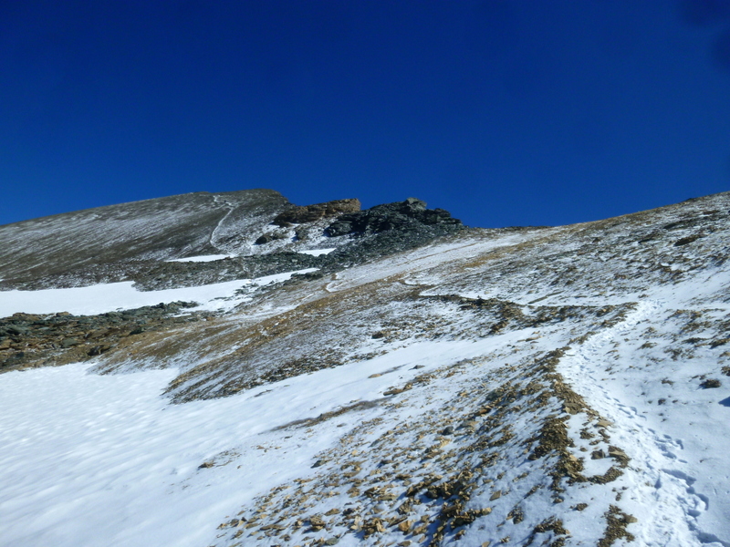 sous le Barrhorn : l'orage de la nuit a laisser quelques flocons!