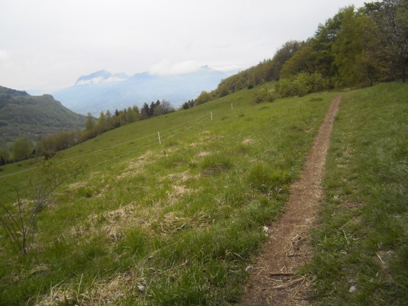 Le sentier de pragondan : Le début de la descente