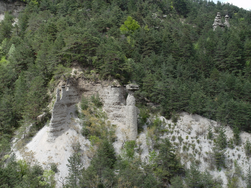 #10 Cheminée de Fée : quelques épingles fort sympathiques amènent au pied des Dames coiffées Cheminée de Fée : quelques épingles fort sympathiques amènent au pied des Dames coiffées