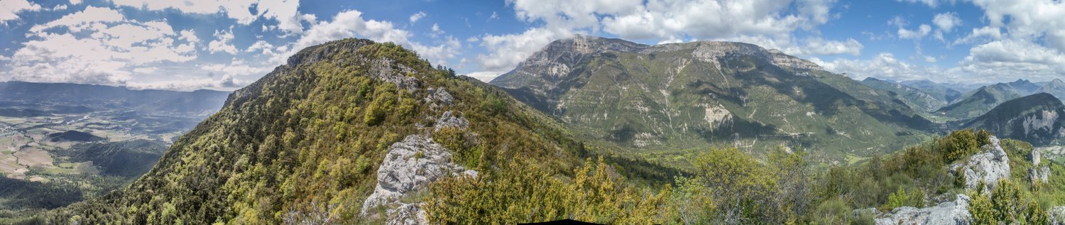 #14 Pié de Boeuf : vue à 360° (ou presque) sur le Diois Pié de Boeuf : vue à 360° (ou presque) sur le Diois