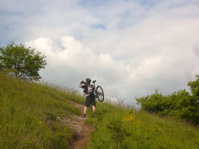 #14 Le photographe photographié. : Pas d Le photographe photographié. : Pas d'problèmes pour l'JPol, et que j'te fais des photos l'vélo sur l'épaule!!!
