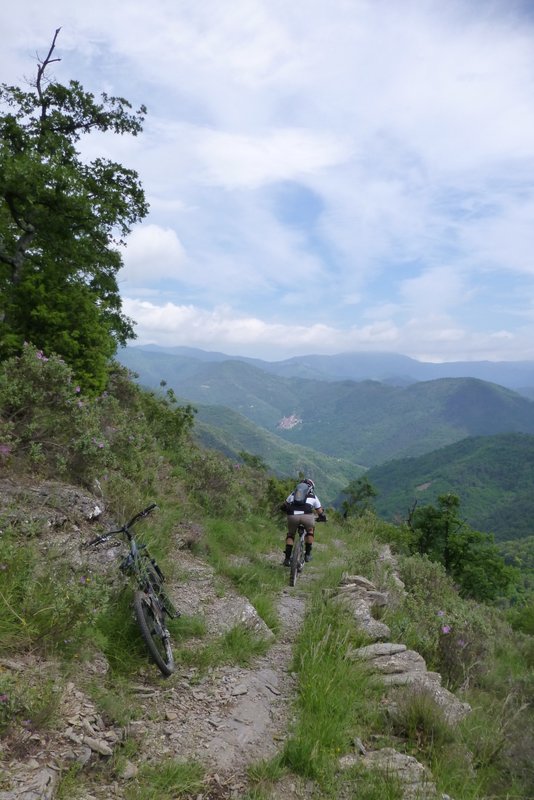 Descente sur Pigna : Partie joueuse et plaisante