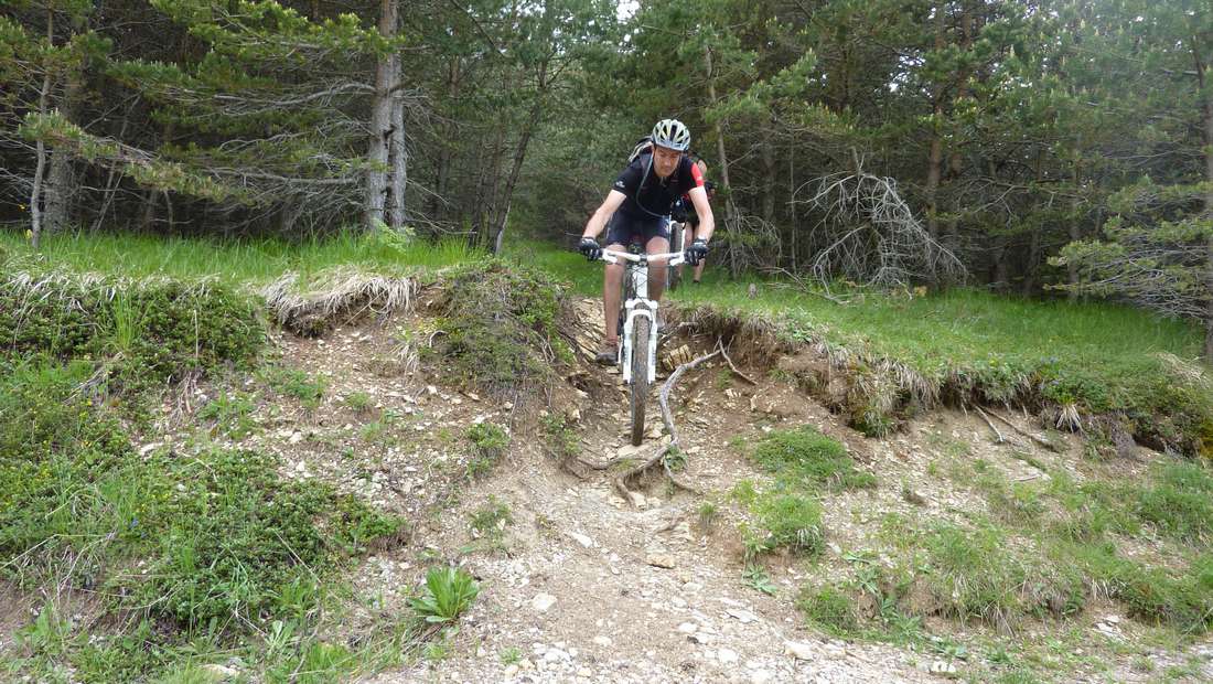 #31 Yann : derniere marche avant le col de Grimone Yann : derniere marche avant le col de Grimone