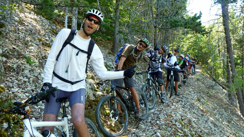 #8 Sentier col de la Frache : Tous heureux, on continue! Sentier col de la Frache : Tous heureux, on continue!