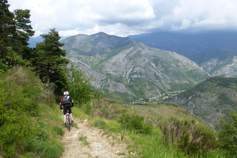 Descente sur la Brigue : Une vue démente