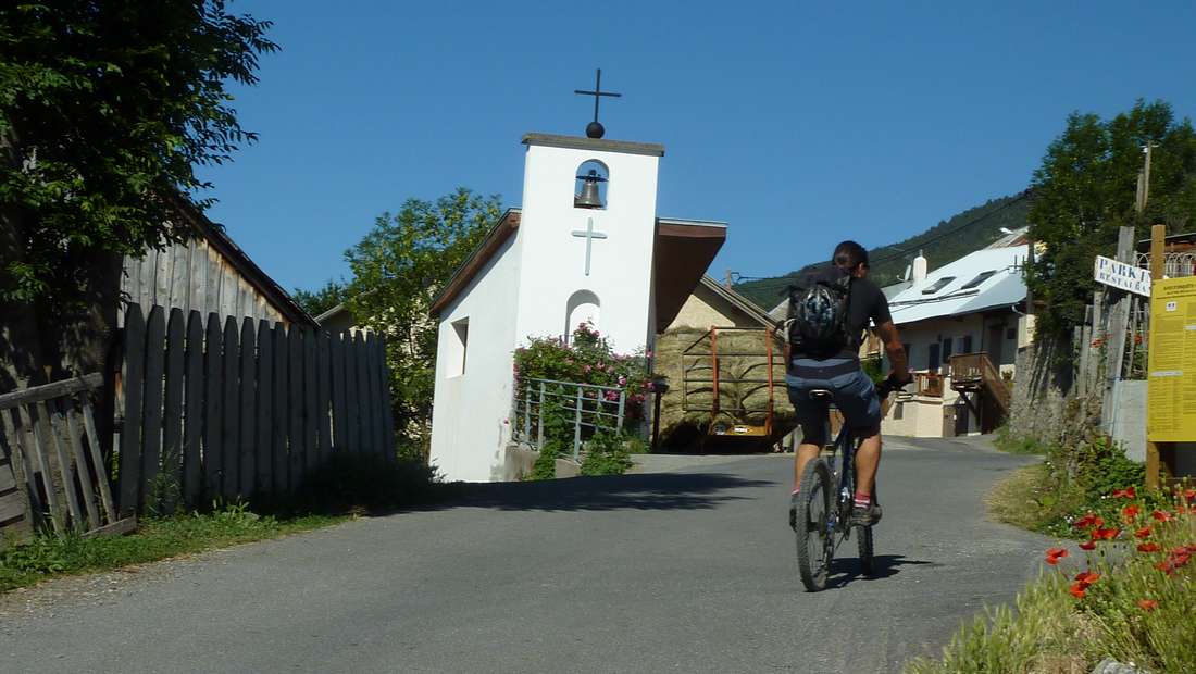 Caleyere : jolie petite chapelle