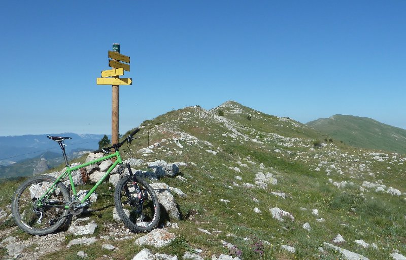 Col de La Sapie : les cretes jusqu'à Jouère