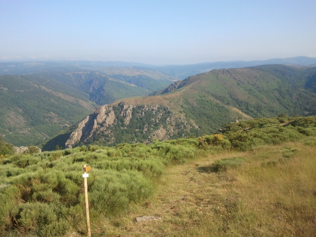 #18 Raid Enduro Ardèche : Début de descente sur Chamier mais NR ensuite. Raid Enduro Ardèche : Début de descente sur Chamier mais NR ensuite.