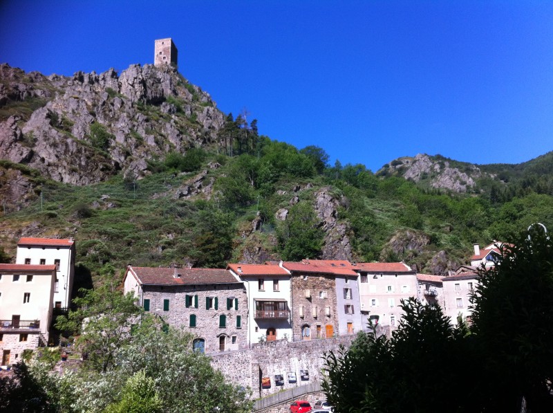 Raid Enduro Ardèche : St Laurent les Bains, belle petite station thermale