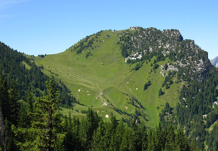 Rocher de Villeneuve depuis la Montagne