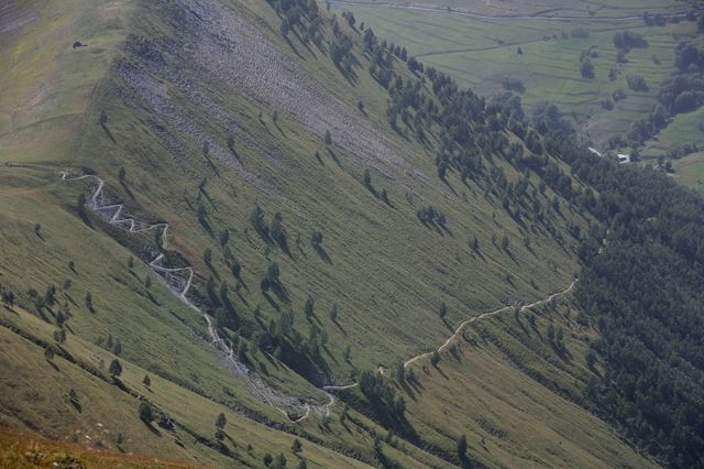 Descente sur Besse, 2e partie : du col Nazié au Gay