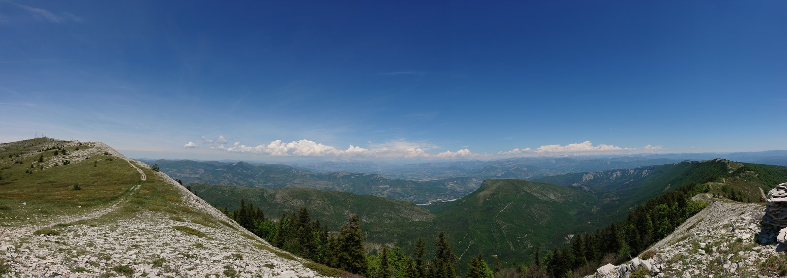 Panorama de la Montagne de Lure vers le Nord