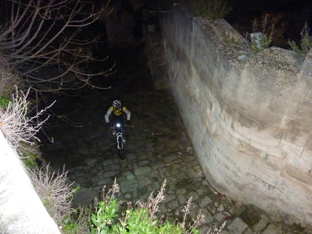 #5 On fait monter le cardio en arrivant dans les Baux On fait monter le cardio en arrivant dans les Baux