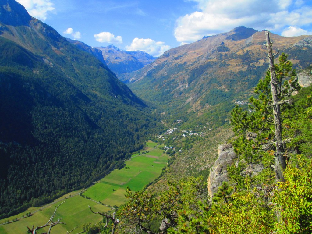 Vallée de Fressinières depuis le Clot du Puy