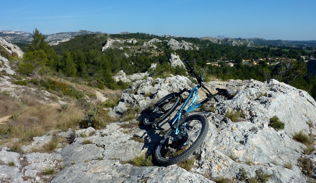 #7 Dernier sentier au dessus de Maussane Dernier sentier au dessus de Maussane