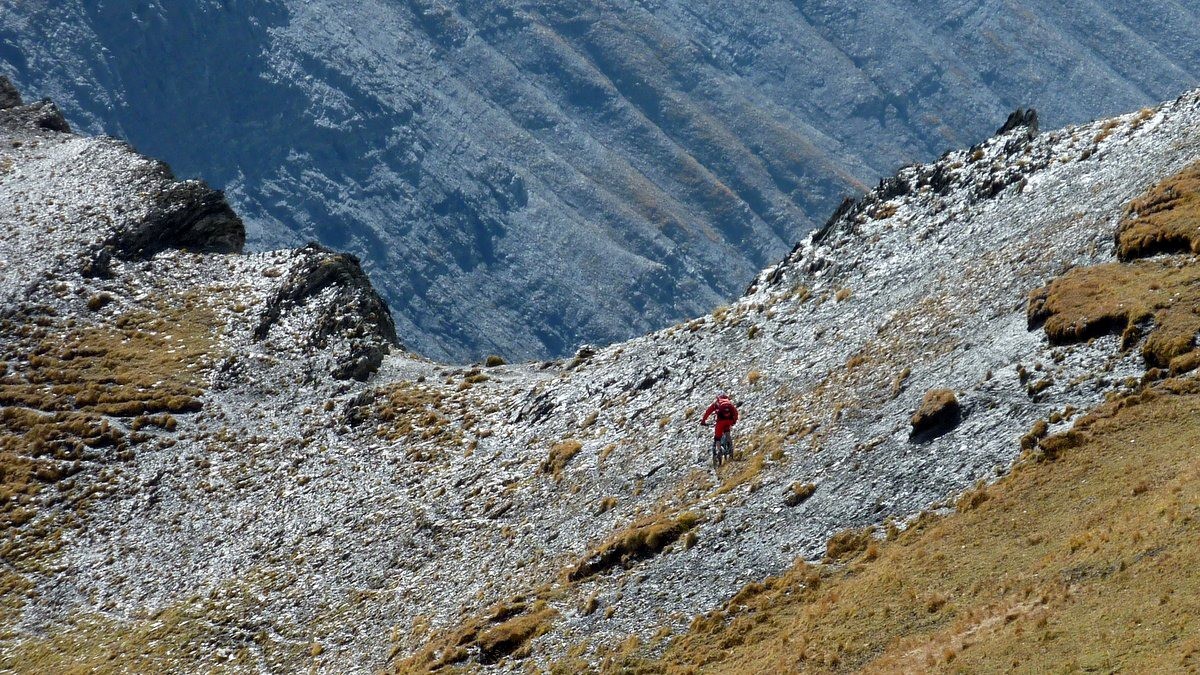 superbe passage avec le vide à droite (Montagne de la Crevasse)