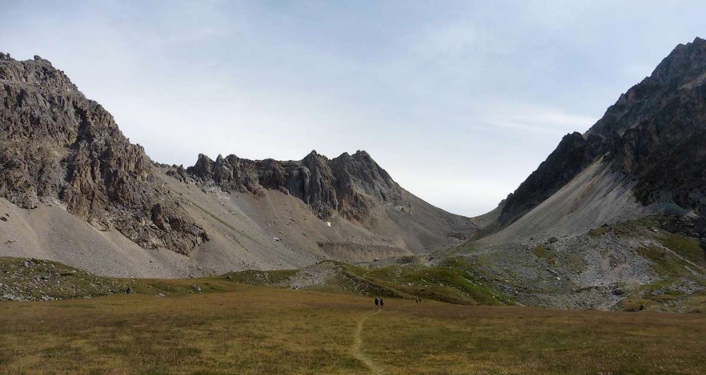 #7 Col du Vallon, une courte partie roulant avant le ressaut final Col du Vallon, une courte partie roulant avant le ressaut final