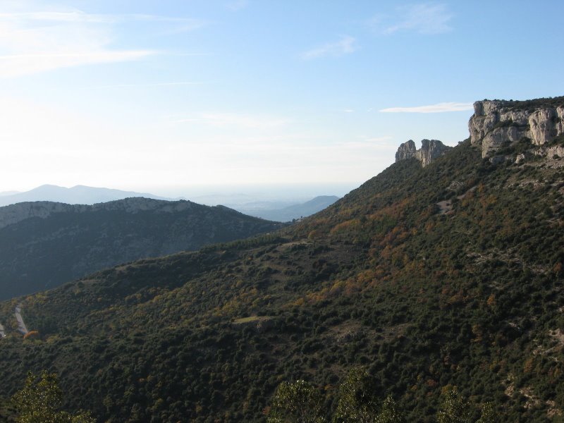 Dents de Roquefourcade : L'horizontal entre le Col de L'Espigoulier et le Col de Bertagne passe sous les Dents de Roquefourcade