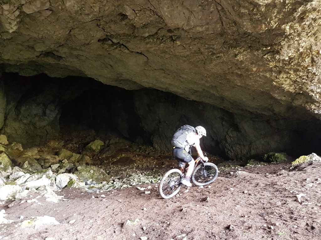 La Grotte de Montarquis.