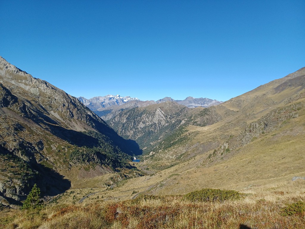 Au col d'Urdiceto sous l'oeil du Mont Perdu.