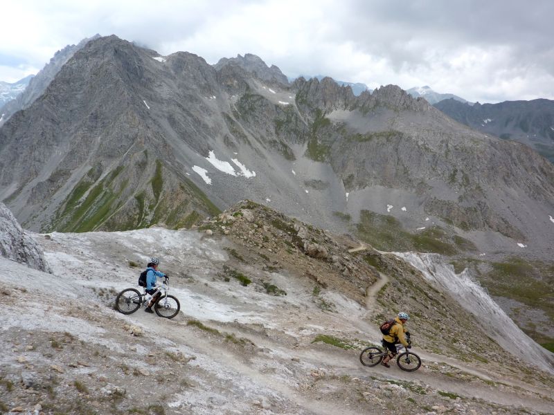 Petit Mont Blanc : A pieds ou à vélo, on s'en fiche c'est joli de toutes façons