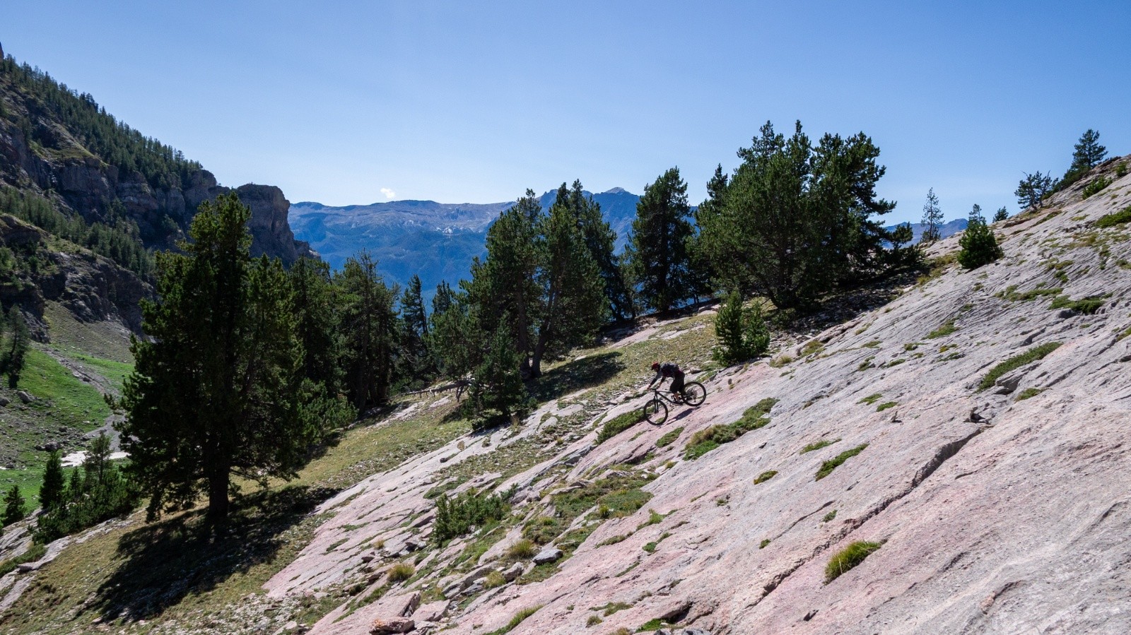 Lac de l'Ascension par le col de l'Alpavin 