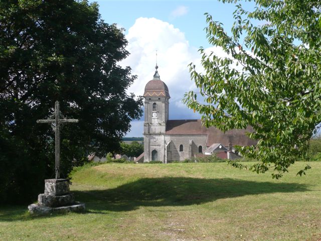 église de Bucey les Gy : sur le chemin de Saint Jacques