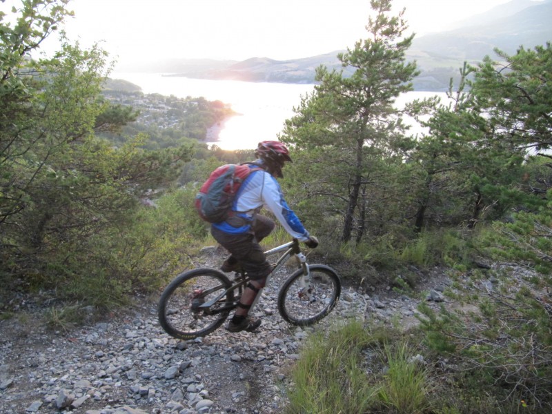 #16 fin de la DH : retour au lac , va falloir faire vite pour se tremper avec le soleil.... fin de la DH : retour au lac , va falloir faire vite pour se tremper avec le soleil....