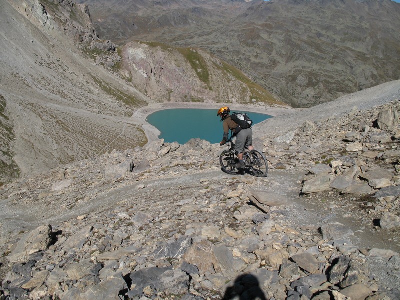 #16 L-Ric : sur fond de lac des Béraudes L-Ric : sur fond de lac des Béraudes