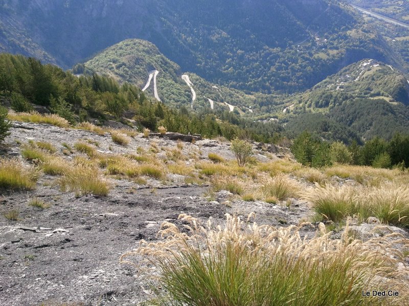 Les virages de l'Alpe d'Huez : depuis le contournement des Côtes souveraines