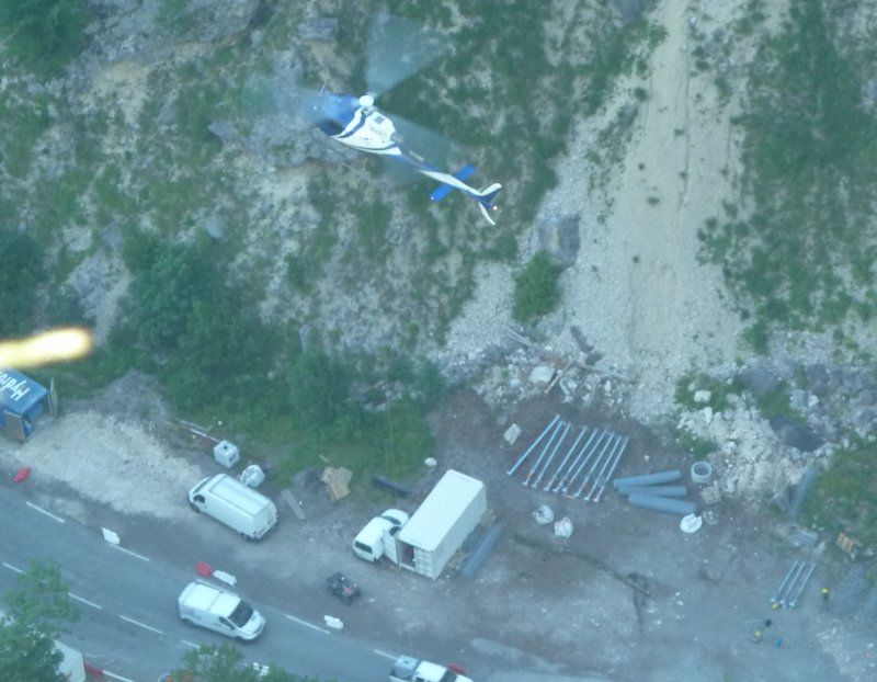 #2 Travaux dans le Guiers Mort : Tibougnat sort ses jouets ;-) Travaux dans le Guiers Mort : Tibougnat sort ses jouets ;-)