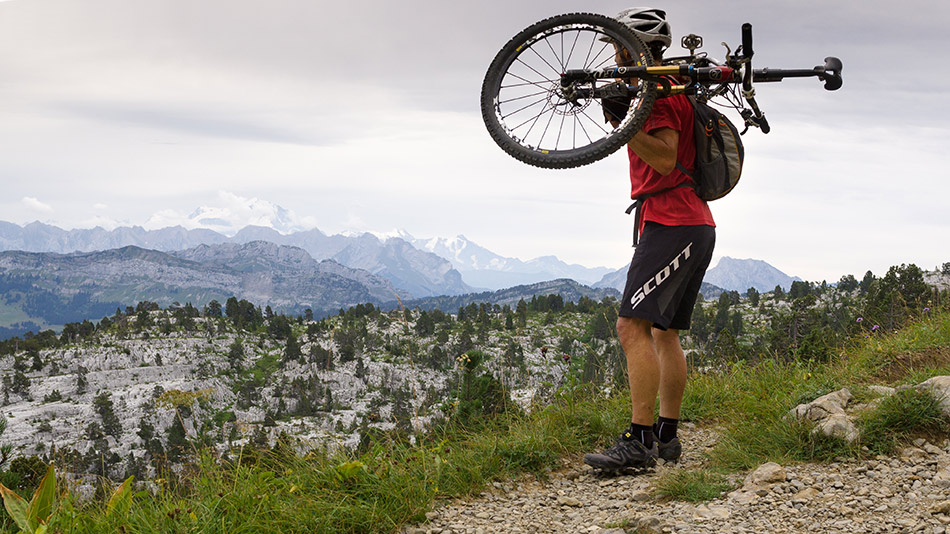 #1 Sous le refuge Dunant : portage agréable avec des températures un peu moins caniculaires Sous le refuge Dunant : portage agréable avec des températures un peu moins caniculaires