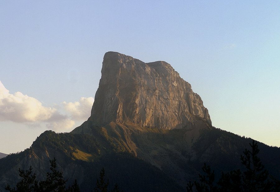 #7 Le Mont Aiguille : une dernière pour la route Le Mont Aiguille : une dernière pour la route