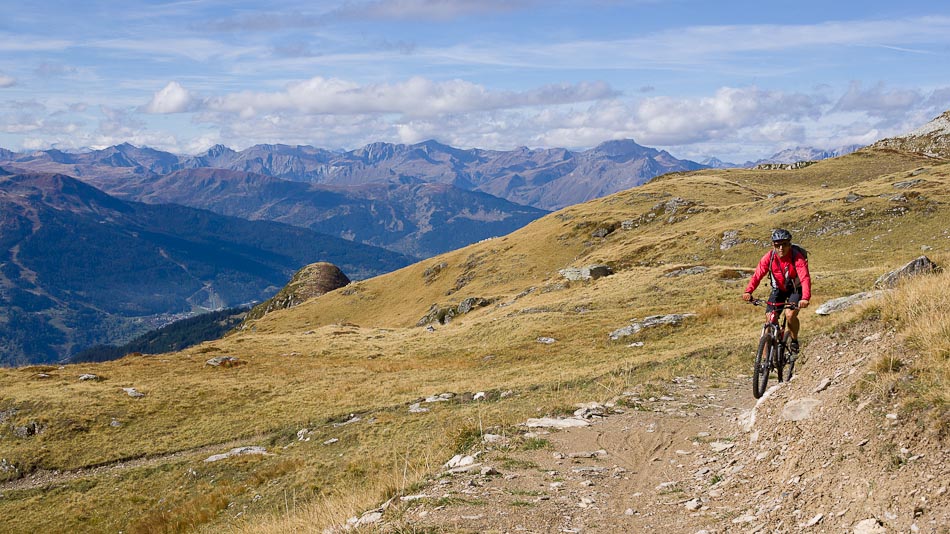 Col de la Bauche de Mio : et Beaufortain, sympa le Grand Mont au loin!